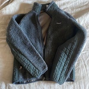 Gray and green Patagonia jacket zip front no hood